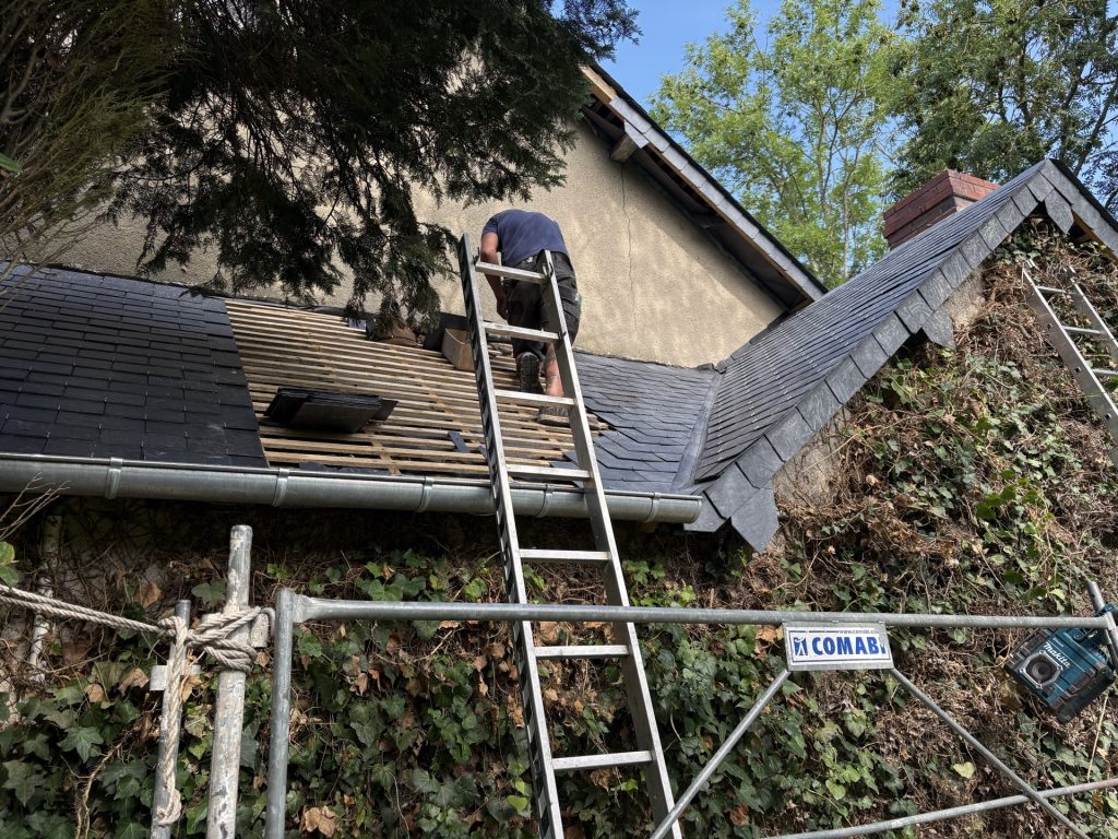 Rénovation de toiture de Mr et Mme LANDAIS en ardoise à Honfleur